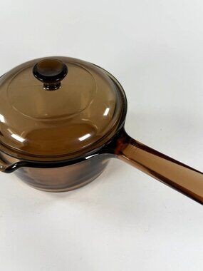 Vtg Vision Corning Ware USA 1L Amber Sauce Pan Pot w/Pour Spout & Pyrex Lid V1C